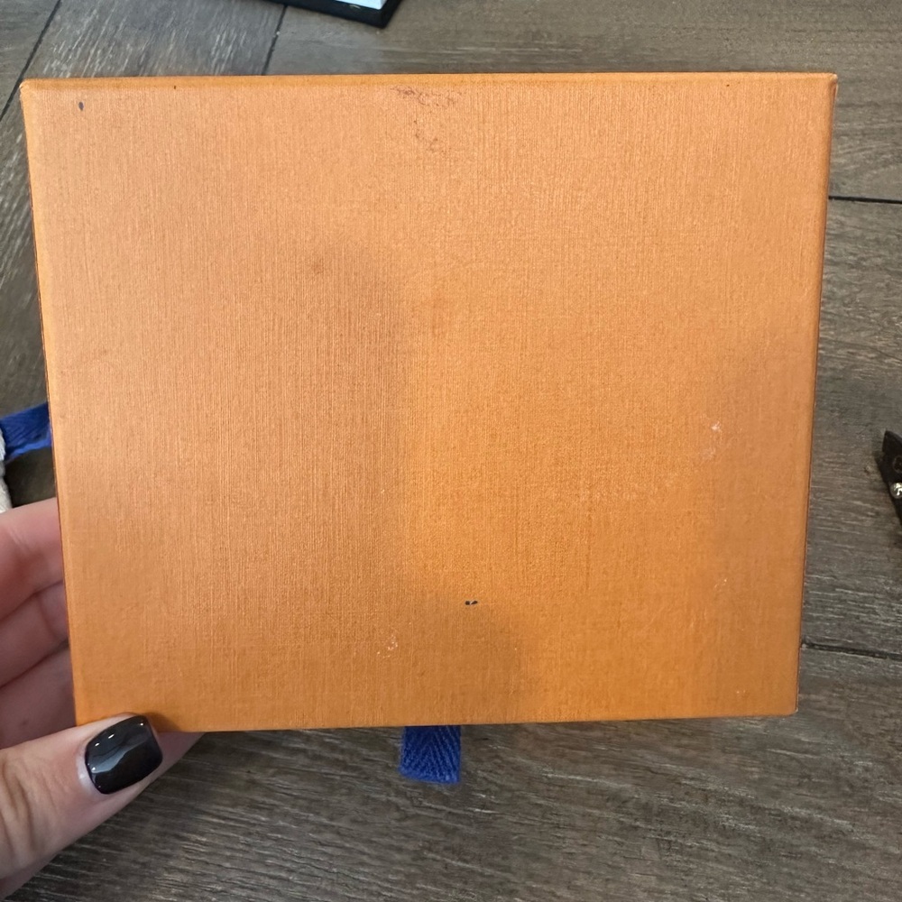 Louis Vuitton Leather Bracelet Logo Statement Piece - Picture 10 of 10